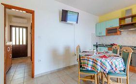 Apartments Zaknic